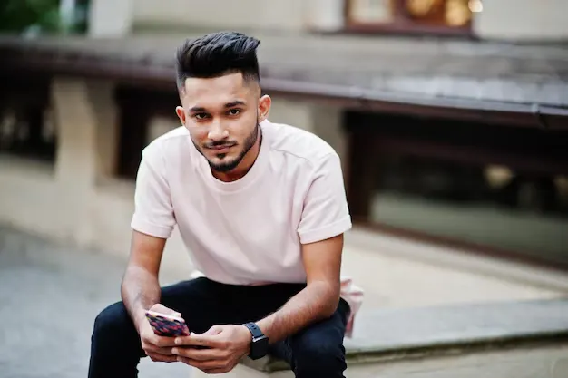 Male escort Charbagh Lucknow